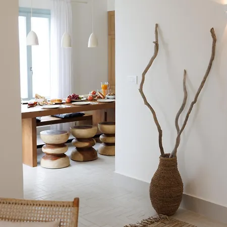 Eos Milos House * Pollonia