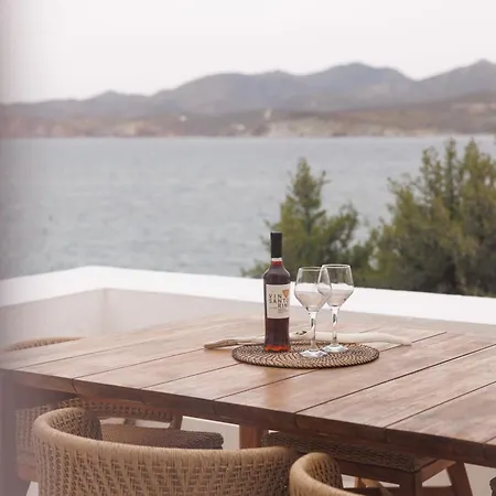 Eos Milos House