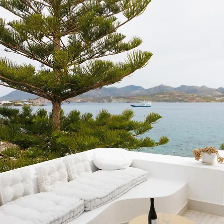 Eos Milos House *